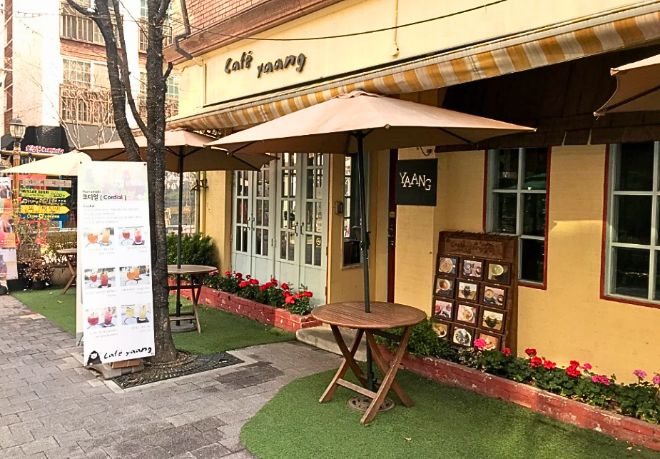 Cafe yaang, Bojeong-Dong cafe street, Korea
