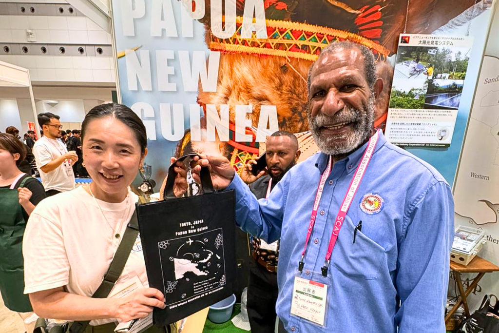 Gifts for Visitors at the Papua New Guinea Specialty Coffee Booth at SCAJ 2025